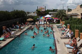 Parliament Resort Gay Mens Resort Augusta Exterior photo