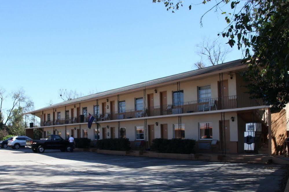 Parliament Resort Gay Mens Resort Augusta Exterior photo